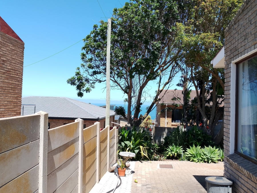 3 Bedroom Property for Sale in Dana Bay Western Cape